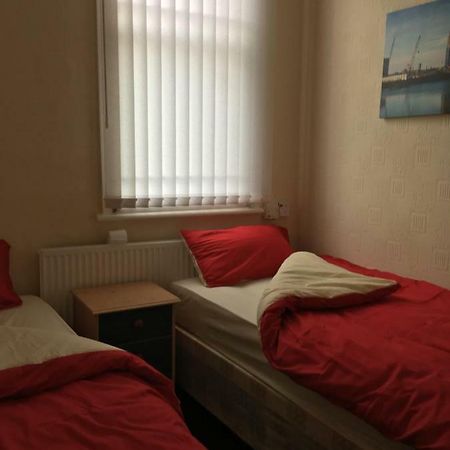 The Glenbuck Hotel Anfield Liverpool Bagian luar foto